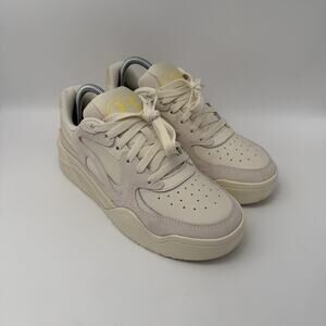 Under Armour Anatomix Court Shoes Stone Leather Sneaker Mens Size 7, Womens 8.5